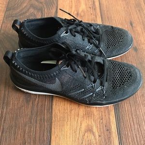 Women’s Nike shoes